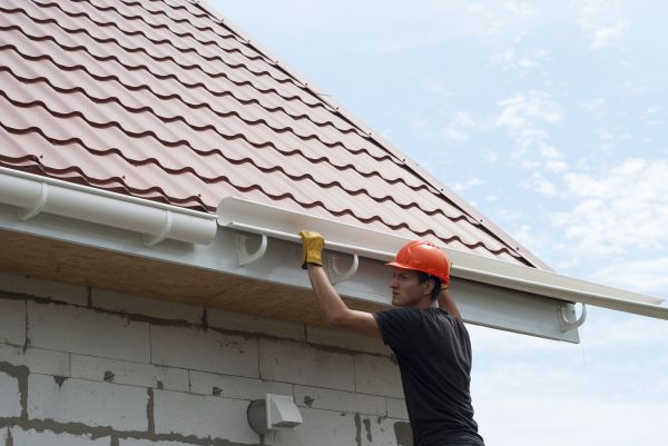 Cost of Rain Gutter Repair in Staten Island
